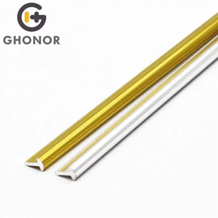 T   Forme   Aluminium   Garniture